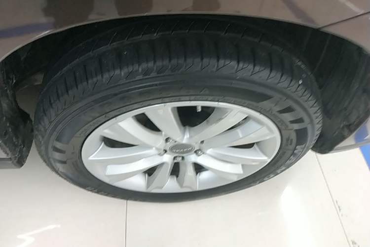 Used Haval H2 2014 1.5T Manual Two-Wheel Drive Elite Edition Right Front Wheel Hub