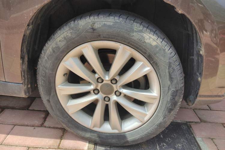Used Haval H2 2014 1.5T Manual Two-Wheel Drive Elite Edition Right Front Wheel Hub