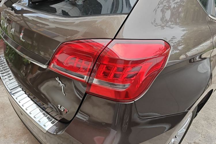 Used Haval H2 2014 1.5T Manual Two-Wheel Drive Elite Edition Right Rear Taillight