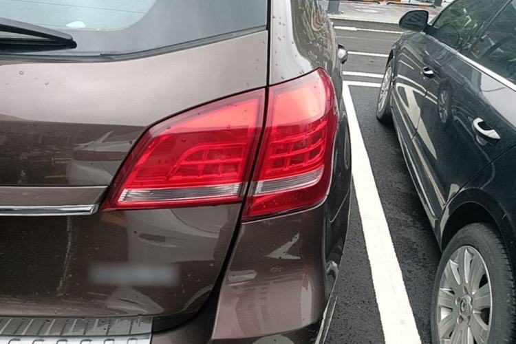 Used Haval H2 2014 1.5T Manual Two-Wheel Drive Elite Edition Right Rear Taillight