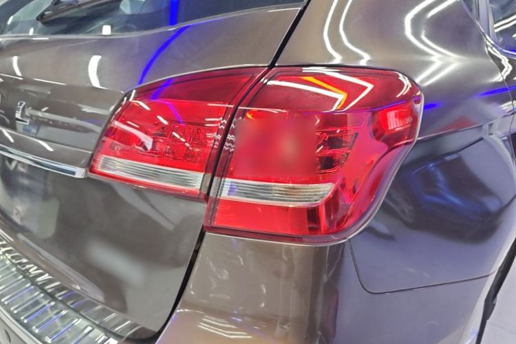 Used Haval H2 2014 1.5T Manual Two-Wheel Drive Elite Edition Right Rear Taillight