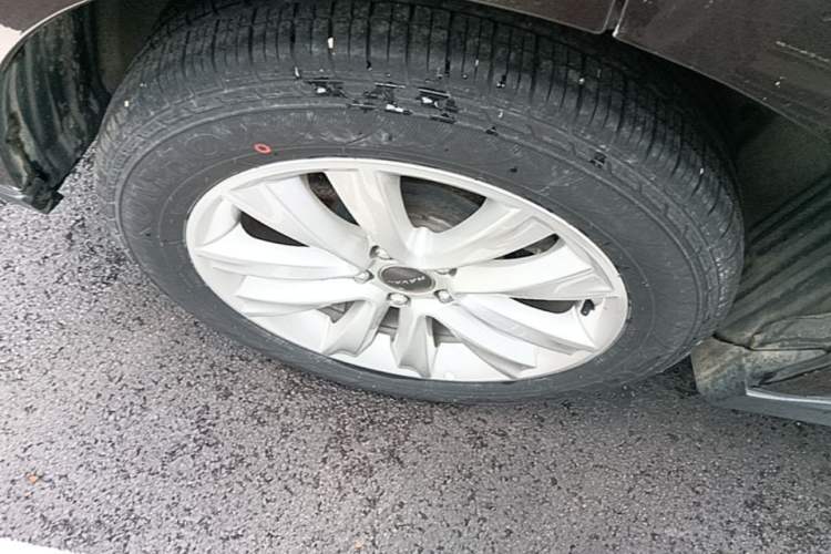 Used Haval H2 2014 1.5T Manual Two-Wheel Drive Elite Edition Right Rear Wheel Hub
