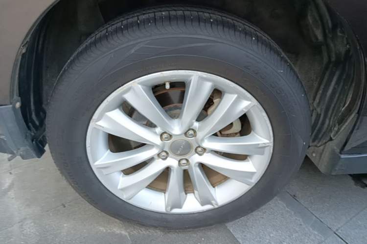Used Haval H2 2014 1.5T Manual Two-Wheel Drive Elite Edition Right Rear Wheel Hub