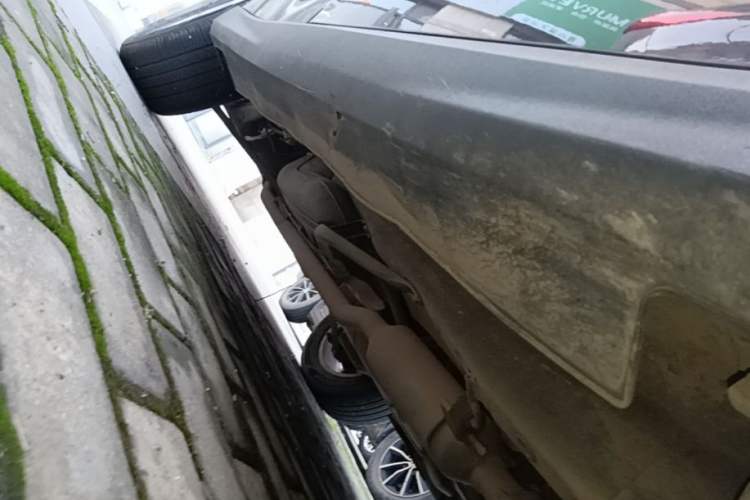 Used Haval H2 2014 1.5T Manual Two-Wheel Drive Elite Edition Right Side Sill