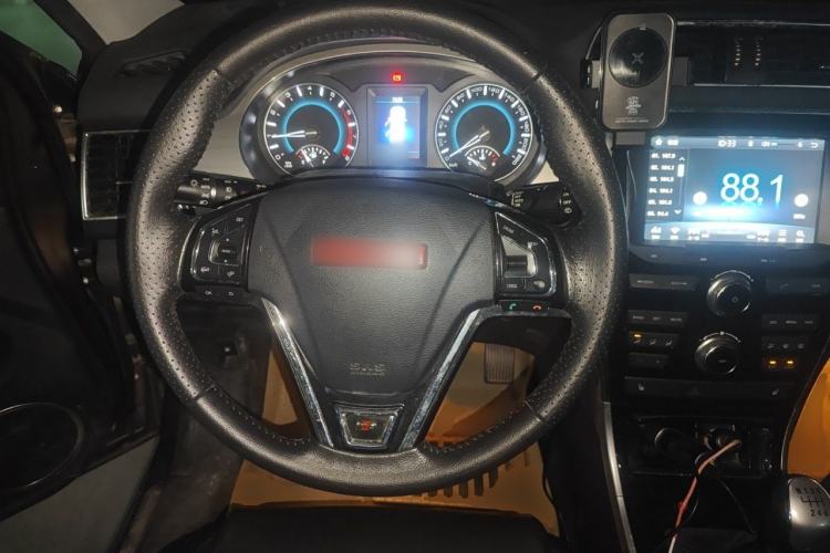 Used Haval H2 2014 1.5T Manual Two-Wheel Drive Elite Edition Steering Wheel