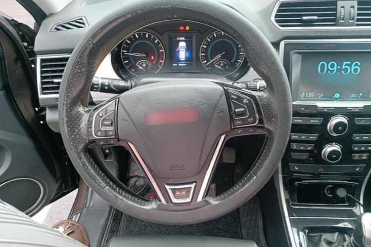 Used Haval H2 2014 1.5T Manual Two-Wheel Drive Elite Edition Steering Wheel