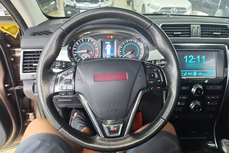 Used Haval H2 2014 1.5T Manual Two-Wheel Drive Prestige Edition Steering Wheel
