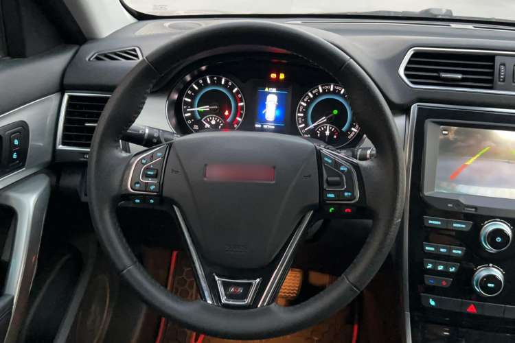 Used Haval H2 2014 1.5T Manual Two-Wheel Drive Elite Edition Steering Wheel