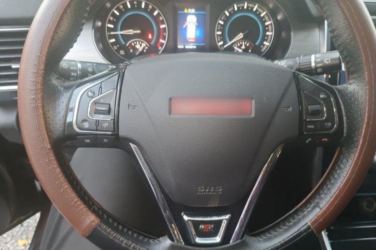 Used Haval H2 2014 1.5T Manual Two-Wheel Drive Elite Edition Steering Wheel