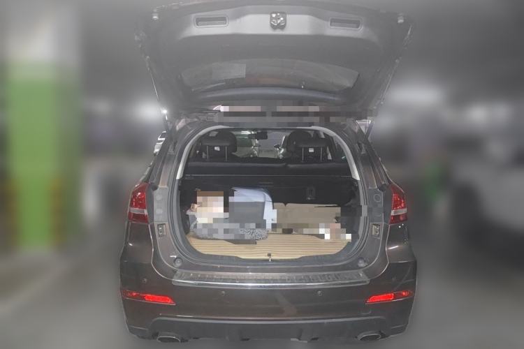 Used Haval H2 2014 1.5T Manual Two-Wheel Drive Elite Edition Trunk