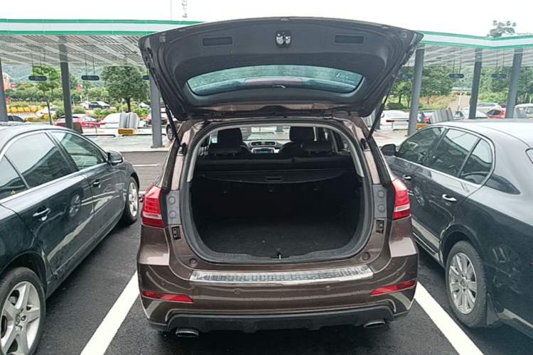 Used Haval H2 2014 1.5T Manual Two-Wheel Drive Elite Edition Trunk