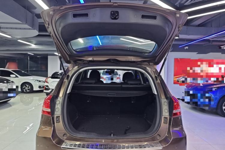 Used Haval H2 2014 1.5T Manual Two-Wheel Drive Elite Edition Trunk