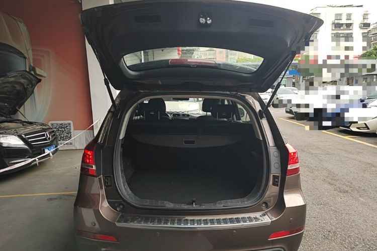 Used Haval H2 2014 1.5T Manual Two-Wheel Drive Prestige Edition Trunk