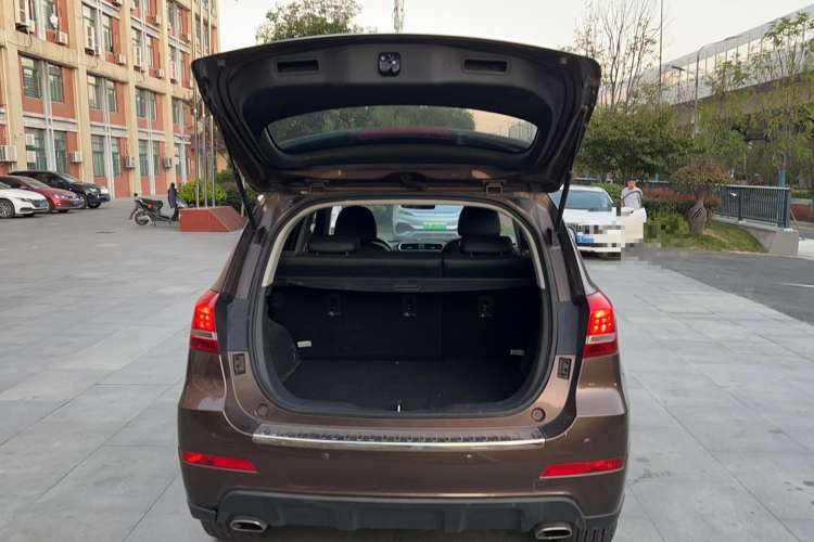 Used Haval H2 2014 1.5T Manual Two-Wheel Drive Elite Edition Trunk