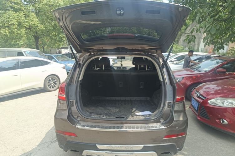 Used Haval H2 2014 1.5T Manual Two-Wheel Drive Elite Edition Trunk