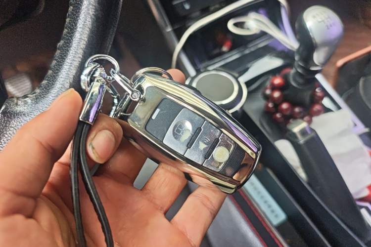 Used Haval H2 2014 1.5T Manual Two-Wheel Drive Elite Edition Vehicle Key