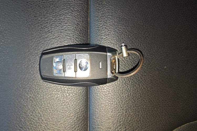 Used Haval H2 2014 1.5T Manual Two-Wheel Drive Elite Edition Vehicle Key
