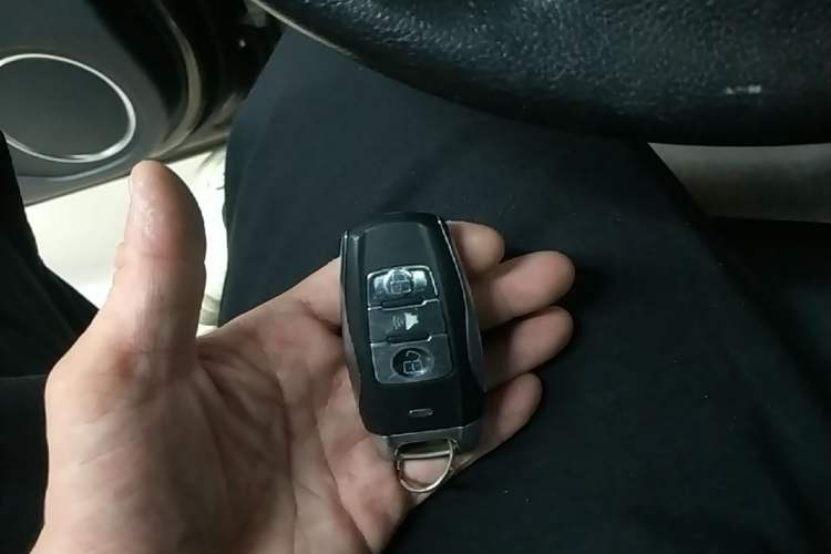 Used Haval H2 2014 1.5T Manual Two-Wheel Drive Elite Edition Vehicle Key