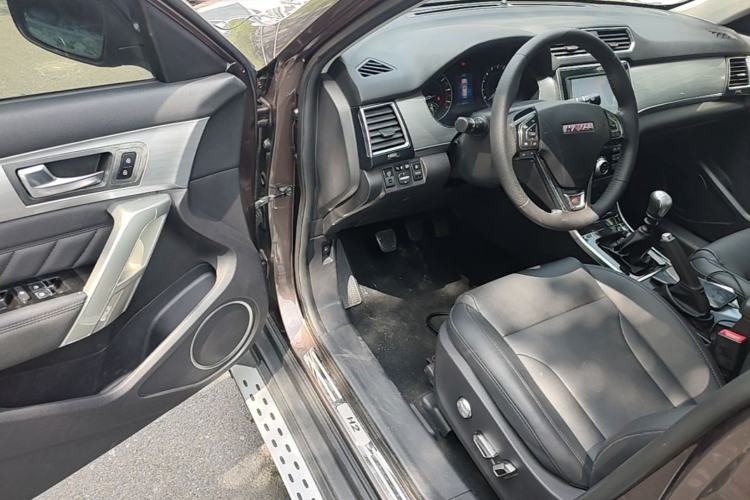 Used Haval H2 2014 1.5T Manual Two-Wheel Drive Prestige Edition Driver Seat