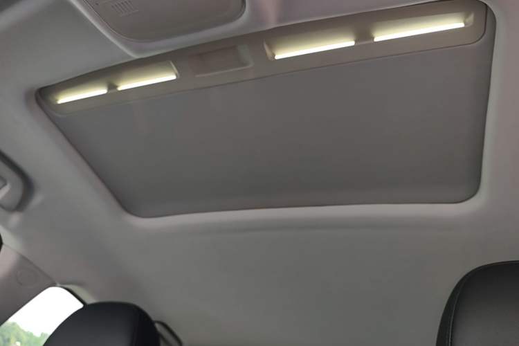 Used Haval H2 2014 1.5T Manual Two-Wheel Drive Prestige Edition Headliner