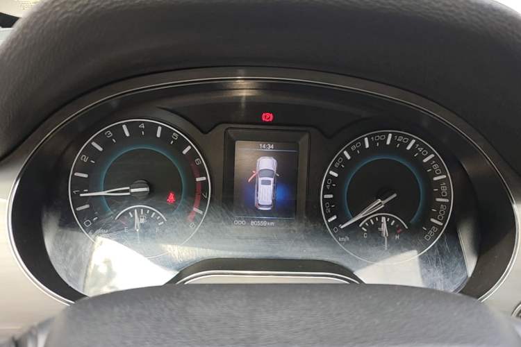 Used Haval H2 2014 1.5T Manual Two-Wheel Drive Prestige Edition Instrument Cluster