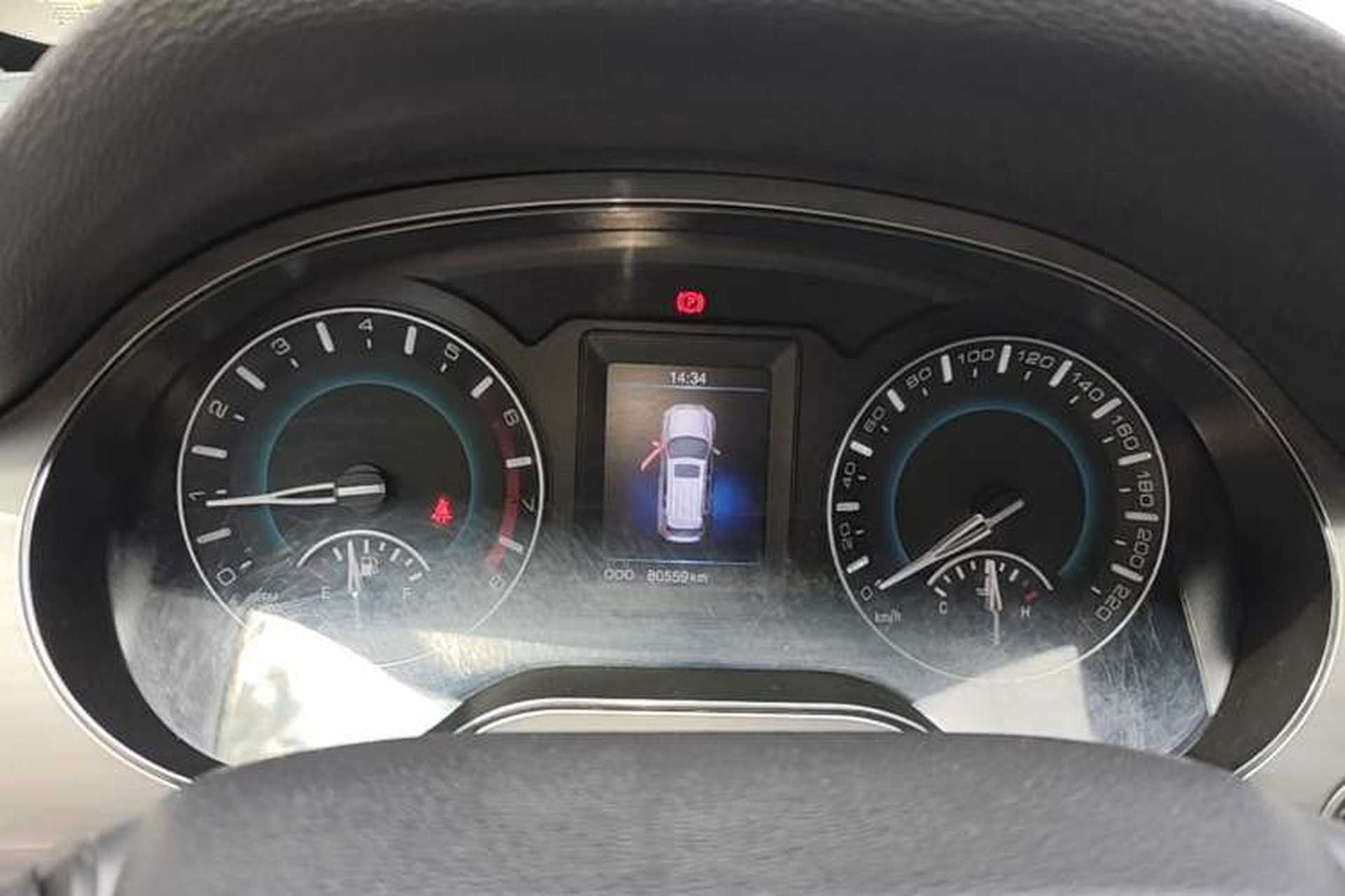 Used Haval H2 2014 1.5T Manual Two-Wheel Drive Prestige Edition Instrument Cluster