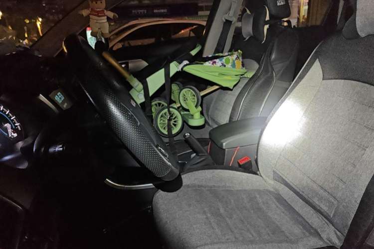 Used Haval H2 2014 1.5T Manual Two-Wheel Drive Elite Edition Left Front Seat