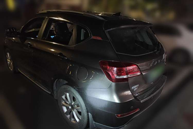 Used Haval H2 2014 1.5T Manual Two-Wheel Drive Elite Edition Rear Left 45 Deg