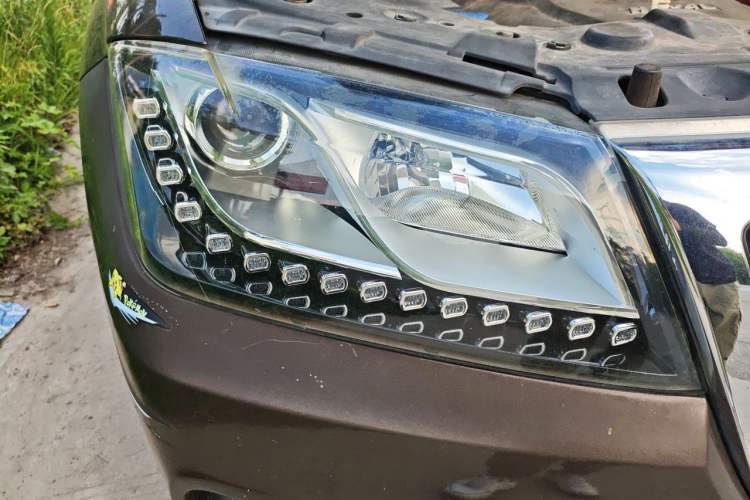 Used Haval H2 2014 1.5T Manual Two-Wheel Drive Elite Edition Right Front Headlight