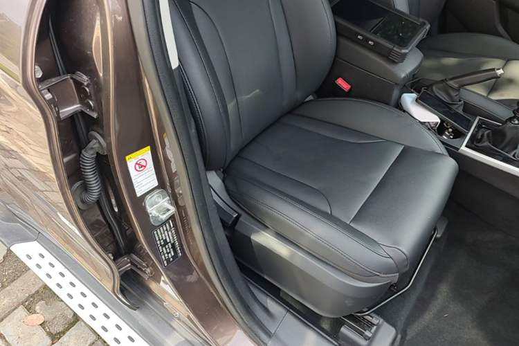 Used Haval H2 2014 1.5T Manual Two-Wheel Drive Prestige Edition Right Front Seat
