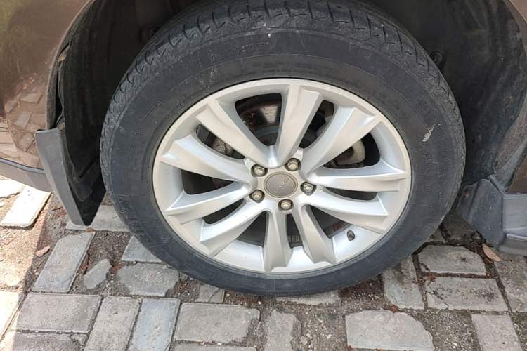 Used Haval H2 2014 1.5T Manual Two-Wheel Drive Prestige Edition Right Rear Wheel Hub