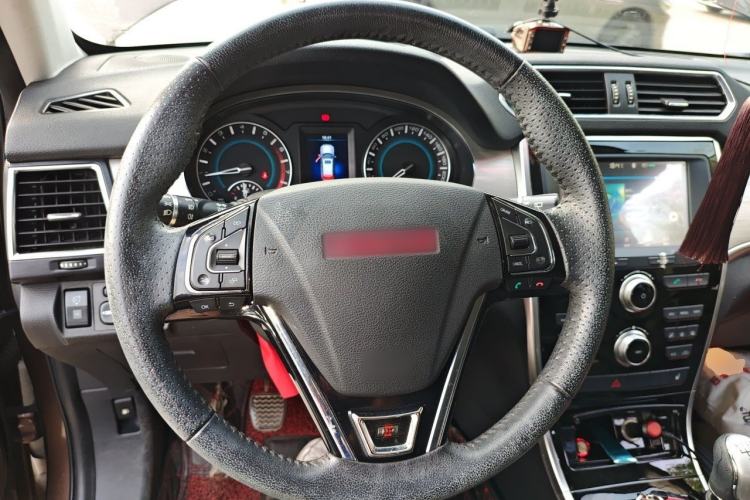 Used Haval H2 2014 1.5T Manual Two-Wheel Drive Elite Edition Steering Wheel