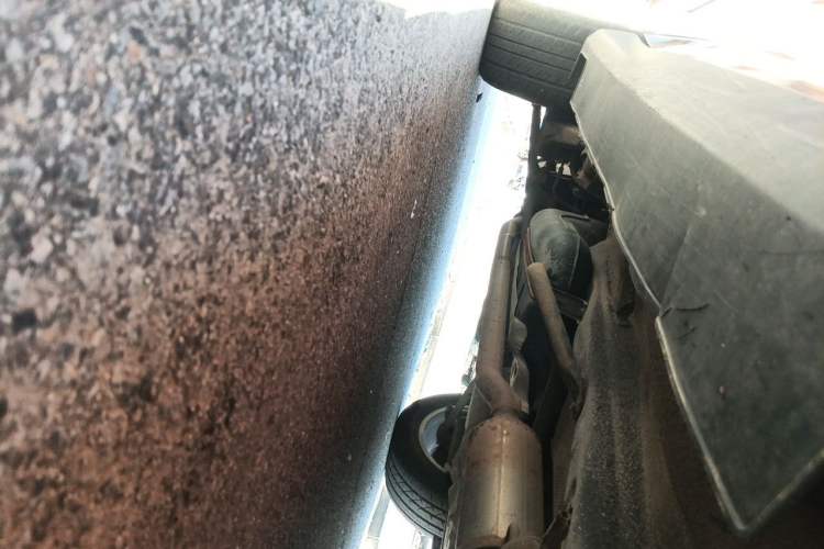 Used Haval H2 2014 1.5T Manual Two-Wheel Drive Elite Edition Chassis Front Right