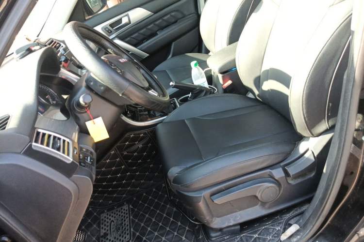 Used Haval H2 2014 1.5T Manual Two-Wheel Drive Elite Edition Left Front Seat