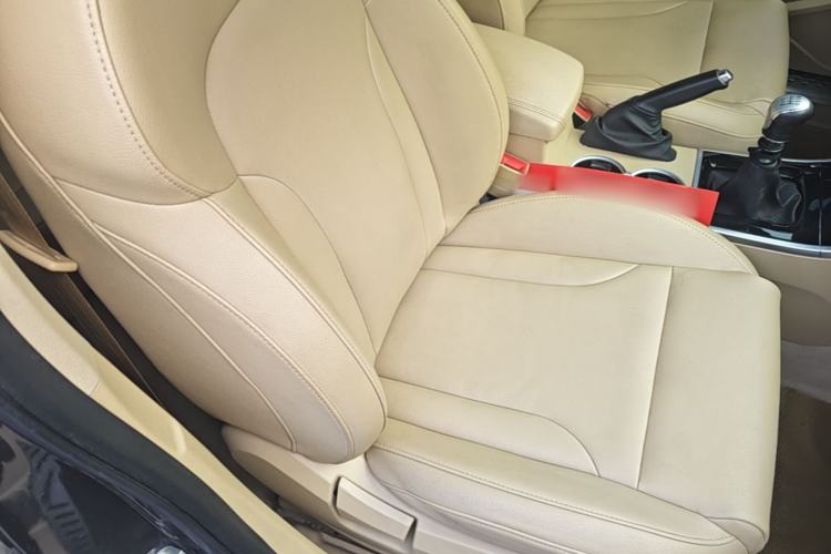 Used Haval H2 2014 1.5T Manual Two-Wheel Drive Elite Edition Right Front Seat