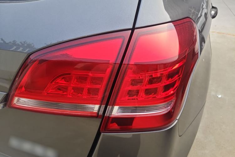 Used Haval H2 2014 1.5T Manual Two-Wheel Drive Elite Edition Right Rear Taillight