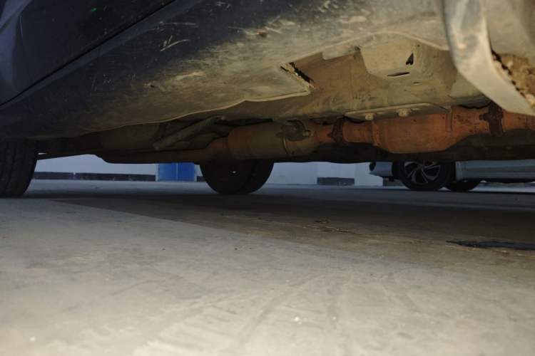 Used Haval H2 2014 1.5T Manual Two-Wheel Drive Elite Edition Chassis Front Right