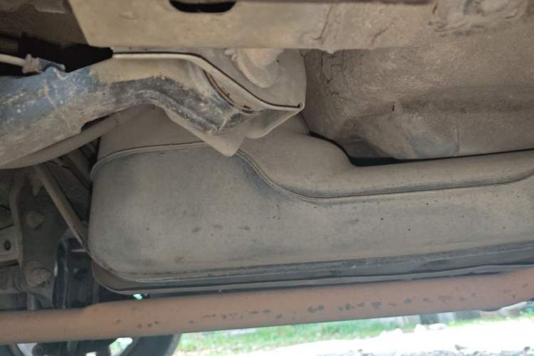 Used Haval H2 2014 1.5T Manual Two-Wheel Drive Elite Edition Chassis Rear Right