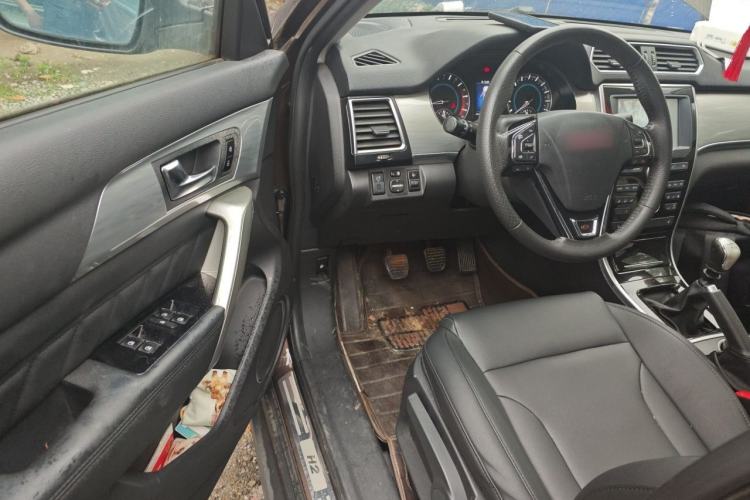 Used Haval H2 2014 1.5T Manual Two-Wheel Drive Elite Edition Driver Seat