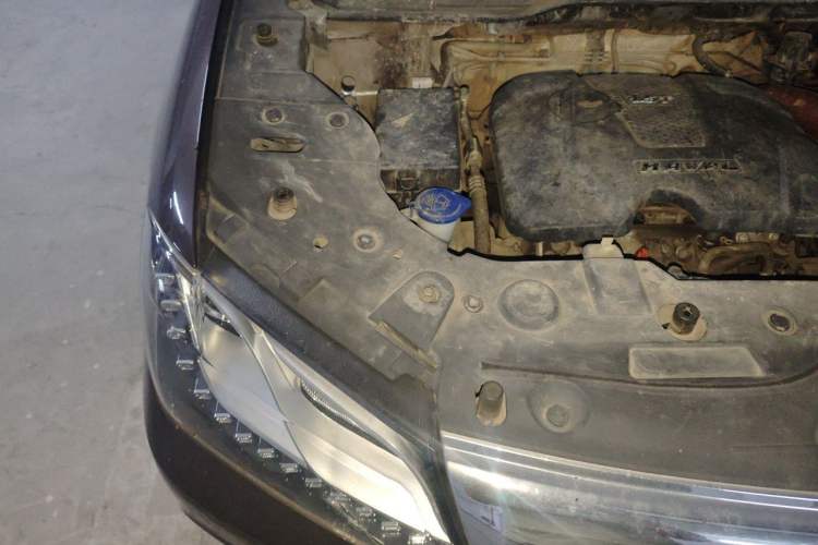 Used Haval H2 2014 1.5T Manual Two-Wheel Drive Elite Edition Engine Bay Right
