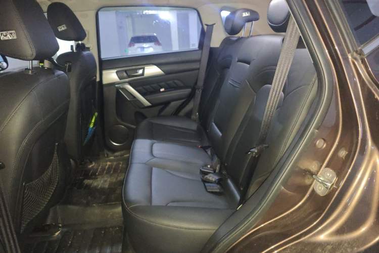 Used Haval H2 2014 1.5T Manual Two-Wheel Drive Elite Edition Left Rear Seat