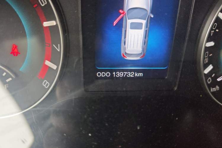 Used Haval H2 2014 1.5T Manual Two-Wheel Drive Elite Edition Odometer Close Up