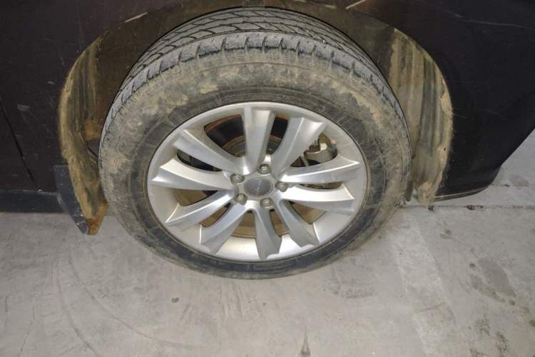 Used Haval H2 2014 1.5T Manual Two-Wheel Drive Elite Edition Right Front Wheel Hub