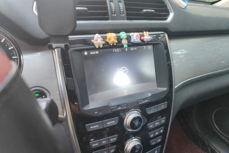 Used Haval H2 2014 1.5T Manual Two-Wheel Drive Elite Edition Audio And AC Panel