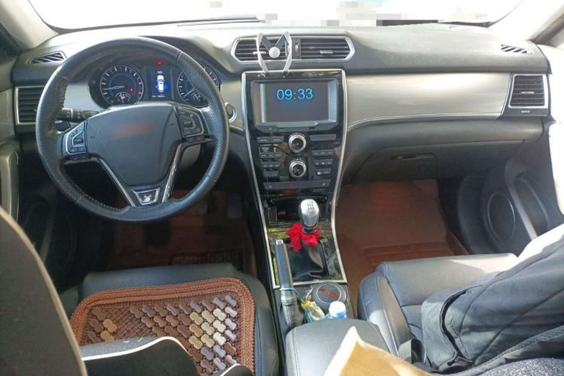 Used Haval H2 2014 1.5T Manual Two-Wheel Drive Elite Edition Center Console