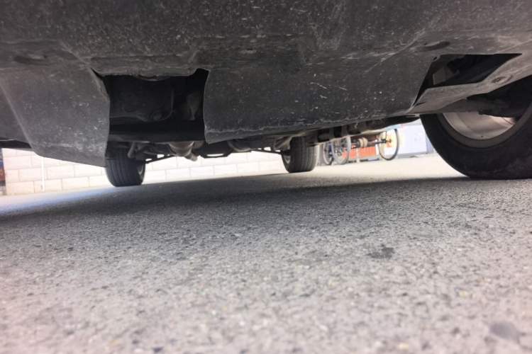 Used Haval H2 2014 1.5T Manual Two-Wheel Drive Elite Edition Chassis Front
