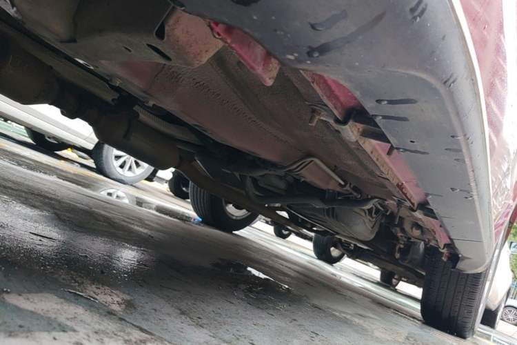Used Haval H2 2014 1.5T Manual Two-Wheel Drive Elite Edition Chassis Front Left