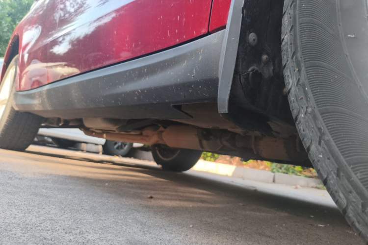 Used Haval H2 2014 1.5T Manual Two-Wheel Drive Prestige Edition Chassis Front Right