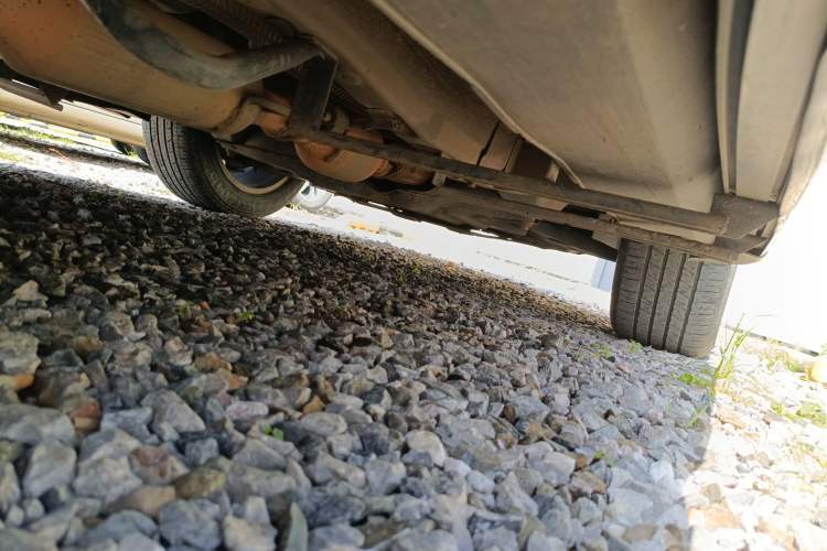 Used Haval H2 2014 1.5T Manual Two-Wheel Drive Prestige Edition Chassis Front Right