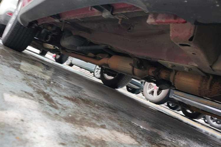 Used Haval H2 2014 1.5T Manual Two-Wheel Drive Elite Edition Chassis Front Right